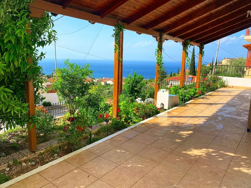 house with sea and mountain view - Image 1
