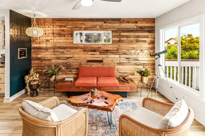 Mile to Beach! Private, Family & Pet Friendly Oasis! Pool Table & Hot tub! - Image 1