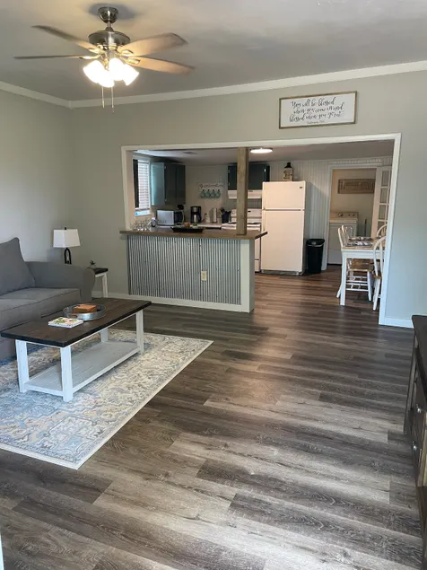 Sunset Ridge Cottage. Beautiful and Cozy! - Image 1