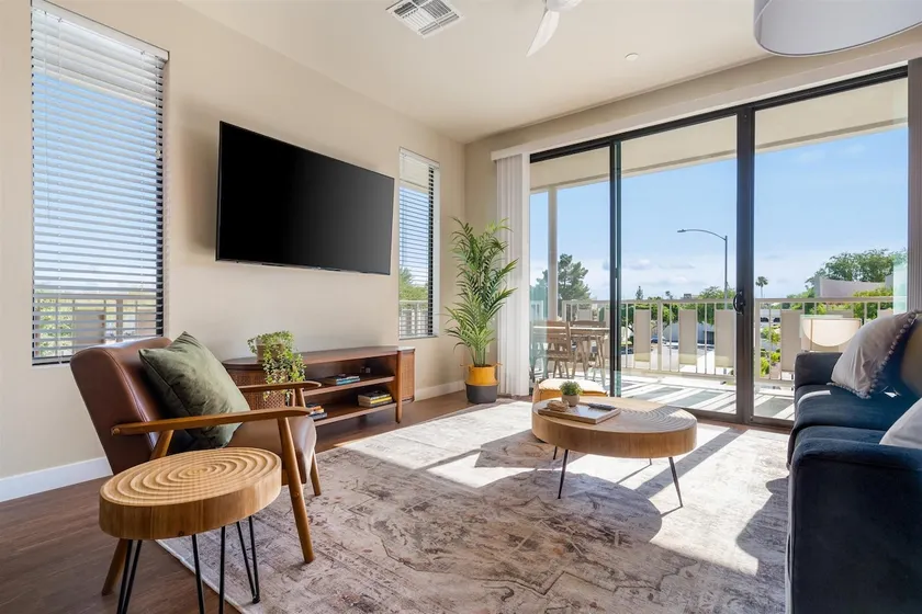 Walkable Spacious Apartment w/ Pool - Image 1