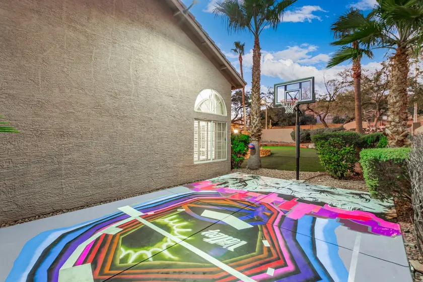 Pool&Jacuzzi(heated option)Fun Amenities for all! - Image 1