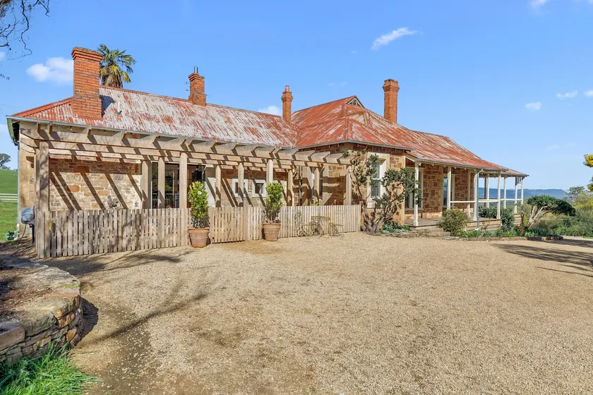 Glenroy Homestead - near Mansfield, Merrijig - Image 1