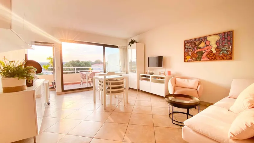 Sunset Vibes Luxury Appartment - Image 1