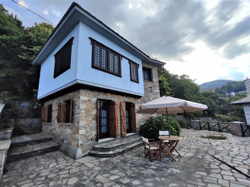 Cozy Blue Stone House with a Great Sea View. - Image 1