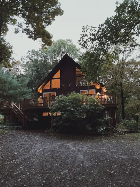 Dutchess Chalet - Hudson Valley Home w/ Hot Tub - Image 1