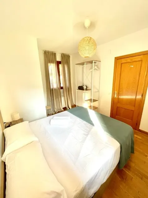 Castle Apartment - Image 1