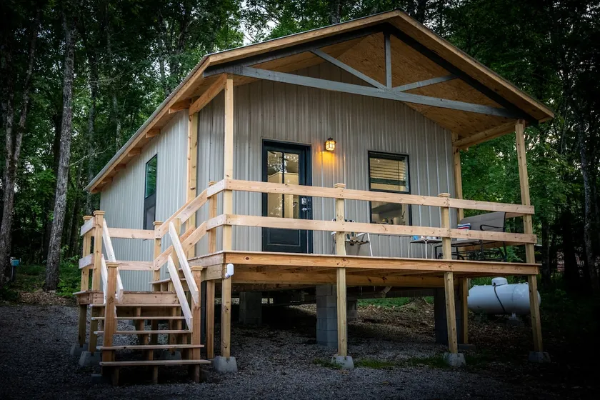 Bachelor Bluff - White River cabin - Image 1