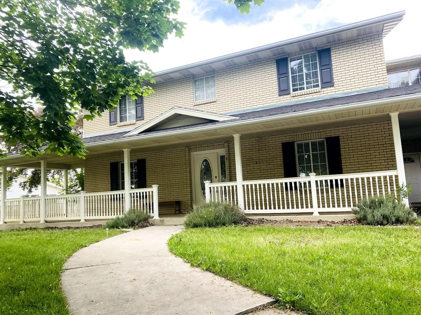 A 7100 sq ft FUN house that sleeps 30! - Image 1