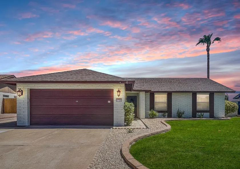 Peoria Cozy Oasis – 3BR with Private Pool - Image 1