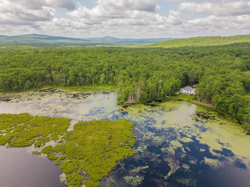 Private Waterfront, Spa Hot Tub, King bed, Yoga, Gym, Kayaks, and more... - Image 1