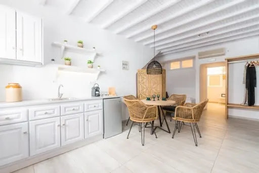 Luxury Apartment at the heart of Mykonos City (01) - Image 1
