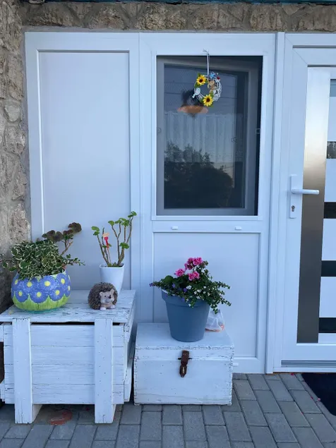 Studio Apartment in the Blue House - Image 1