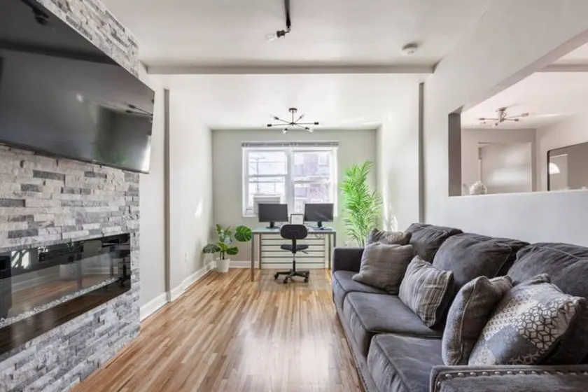 Spacious 1 Bedroom w/parking in Canarsie Brooklyn - Image 1