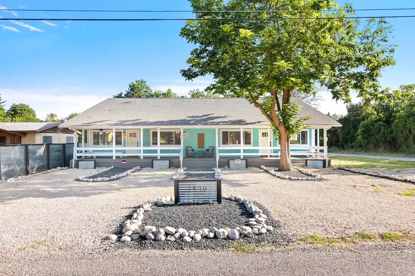 Casa Lago Lake Retreat - Image 1