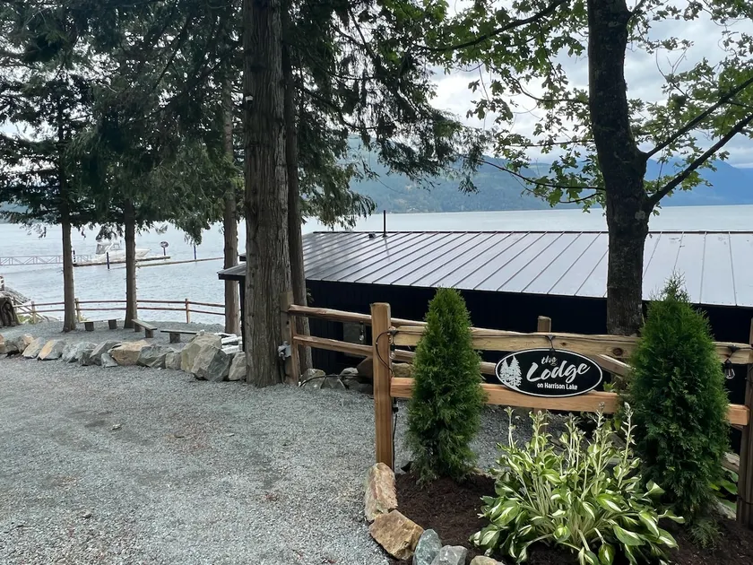 ”The Lodge on Harrison Lake” Cabin #1, 2 bedroom - Image 1