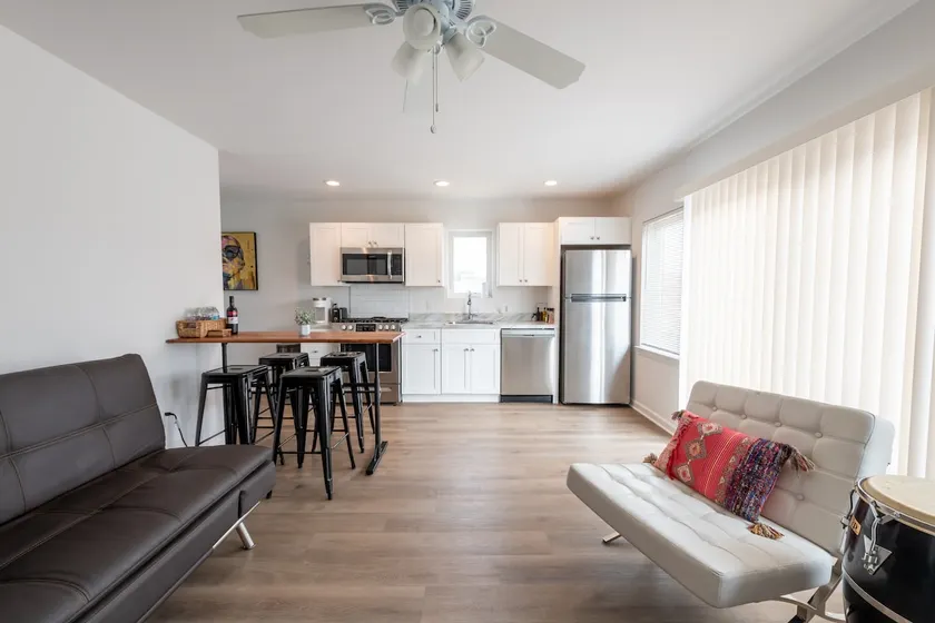 Brand New Modern One-Bedroom Guesthouse in Asbury - Image 1