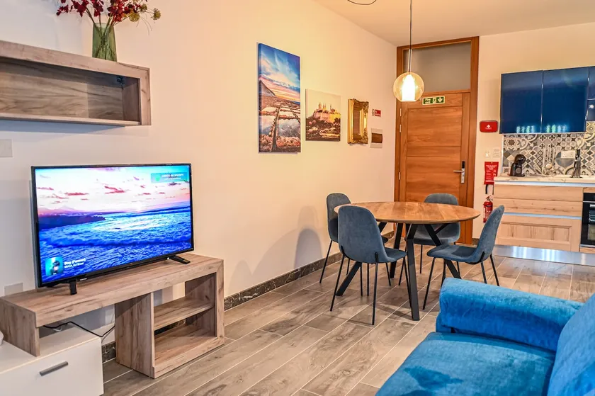 Seafront Apartment in the Heart of Kalkara - Image 1