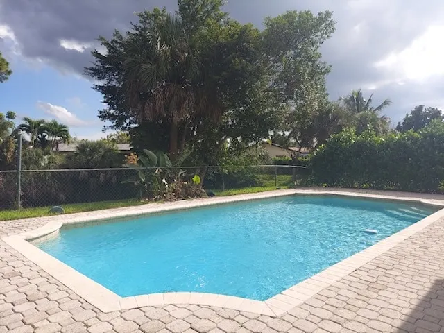 Springs Hideaway - Image 1