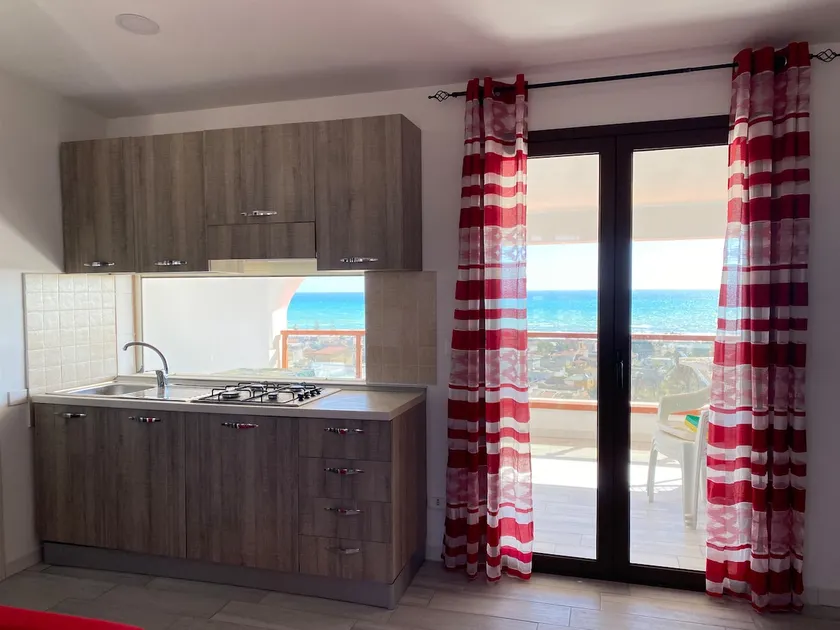 Nora's Flats - Two-Room Sea View Apartment - Image 1