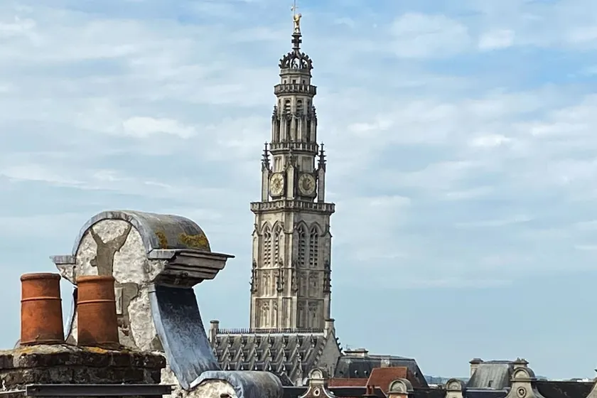 Cocooning apartment on the Grand Place of Arras - Image 1