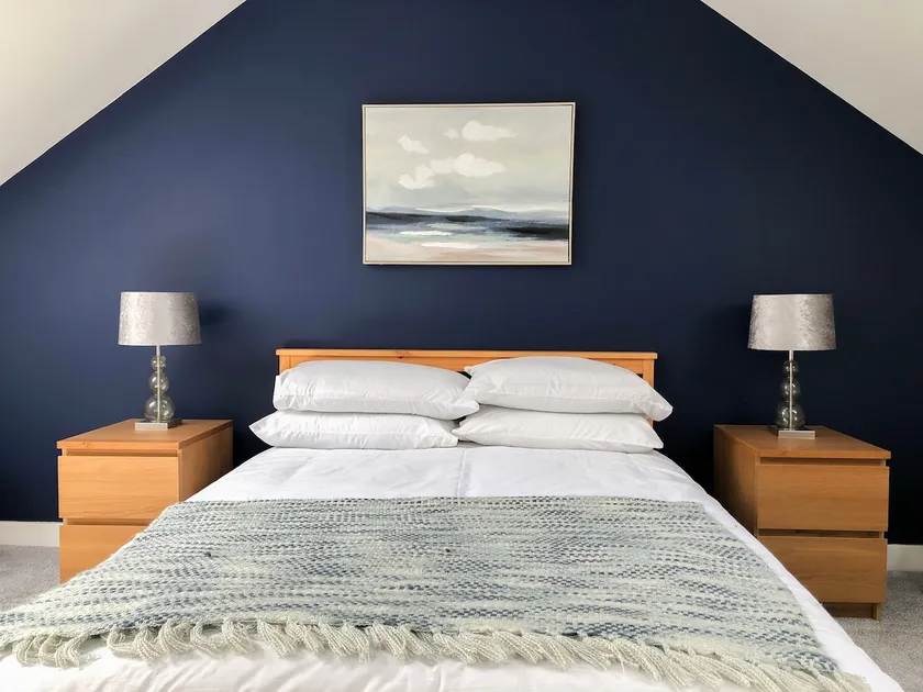 2-Bed, 2 level apartment for 5 | 4 mins to Balloch - Image 1