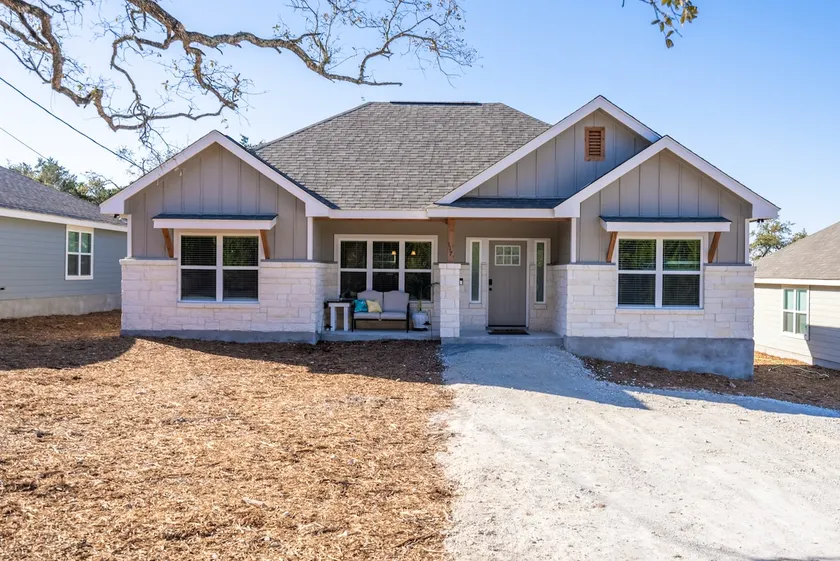 HimeHome in the Hill Country! Canyon Lake - Image 1