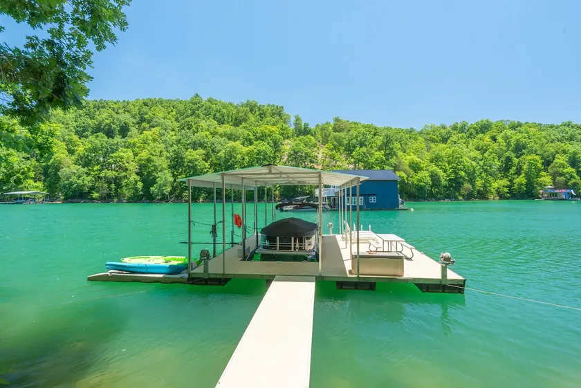 Lake Front Norris Home-Covered Dock, Firepit+more! - Image 1