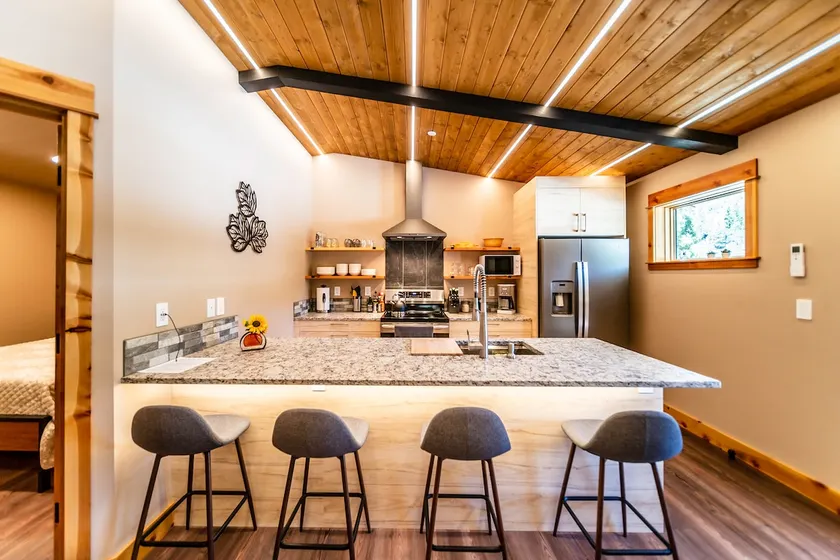 Enjoy Tall Cedar! 2 bdrm. 1 bath - Image 1