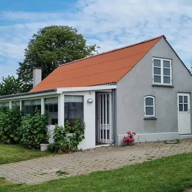 Small cozy house, 300 meters from the beach in Havnsø. - Image 1
