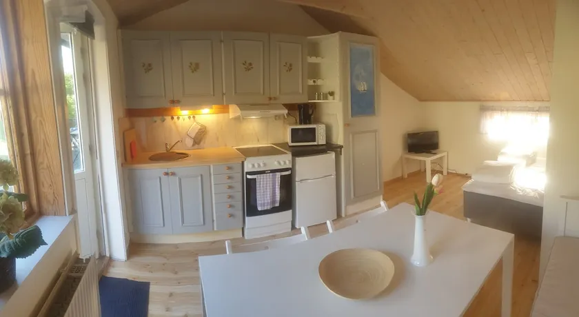 Cabin in cozy country idyll no. 5 - Image 1