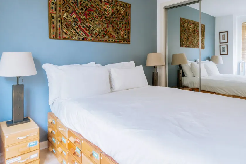 Stylish, pet friendly 3bd flat near Hollyrood Park - Image 1
