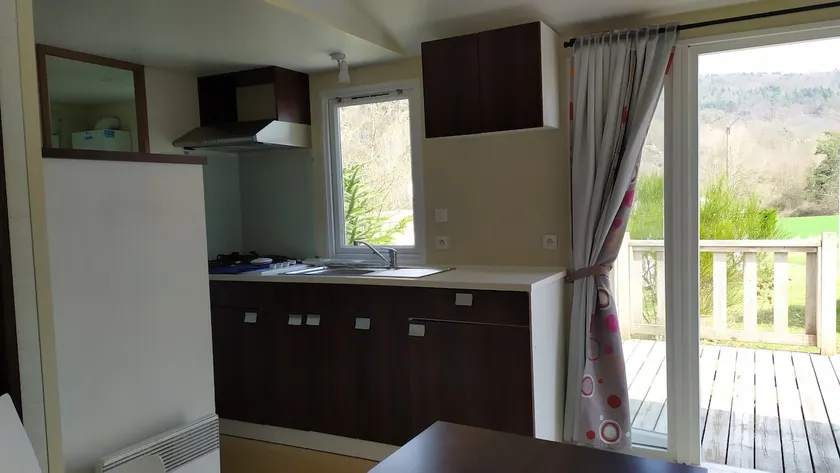 Charmant mobil home avec terrasse et piscine | Avec animaux acceptés - Image 1