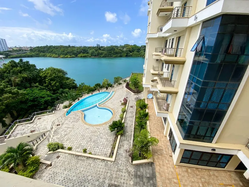 Lovely 3 Bdr Apartment with a pool,lift and gym. - Image 1