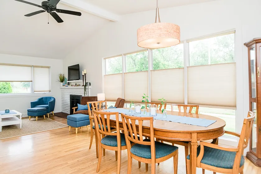 Nature inspired 3 bedroom home close to beach. - Image 1