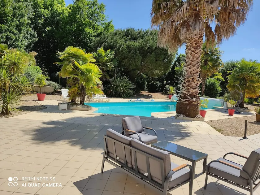 1-bedroom cottage with hot tub - Image 1