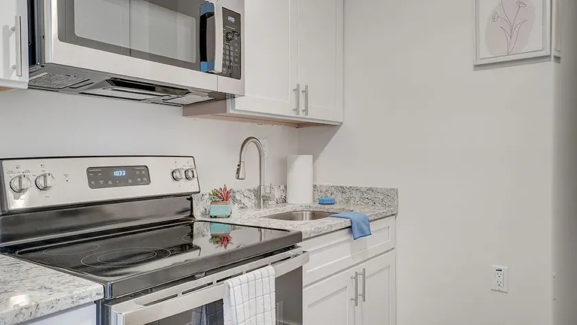 Newly Renovated1 Bedroom Apartment in Gadsden near Downtown - Image 1
