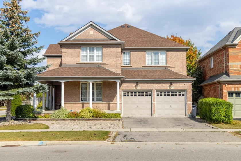 Churchill Meadows- 4BR Detached Corner Home +study - Image 1