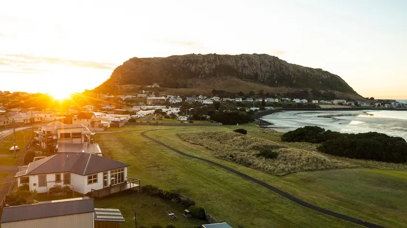 Stanley Beach House with Stunning Nut Views! - Image 1