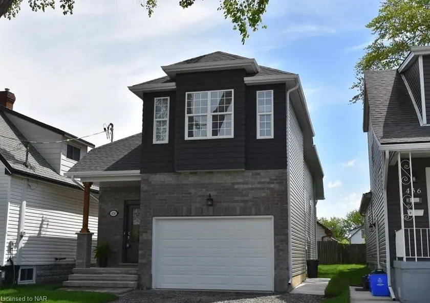 3 Cozy Queen Beds; 20 minutes from Niagara Falls - Image 1