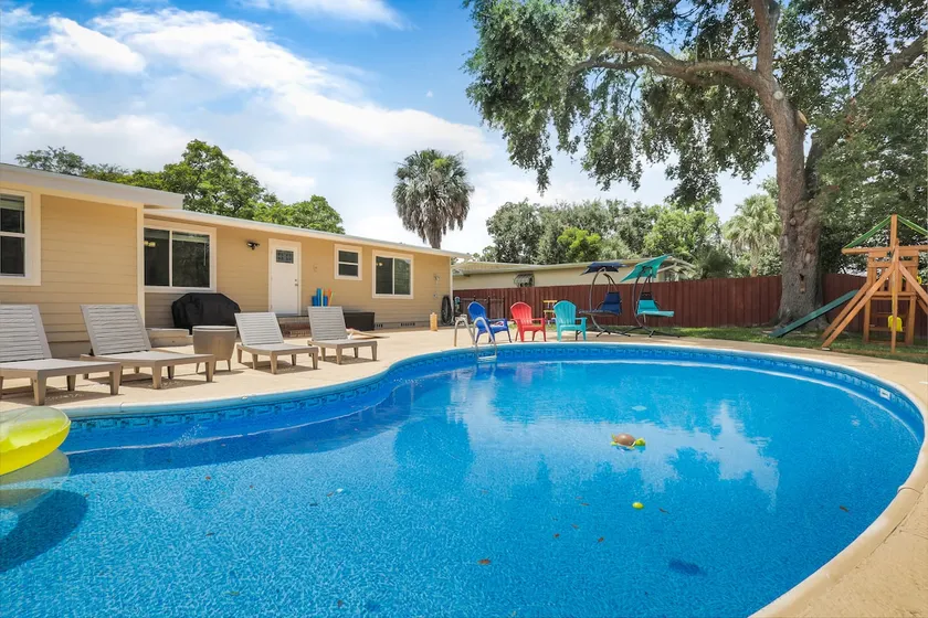 Heated Pool + PlayStation 5 + Lake - Sleeps 9 - Image 1