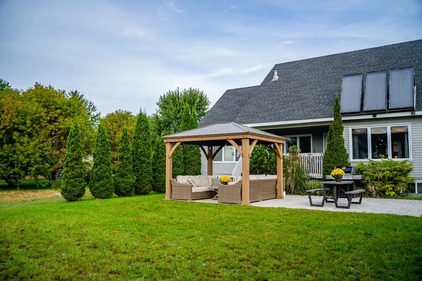 Bird's Nest beautiful 3 bedroom stay - Image 1