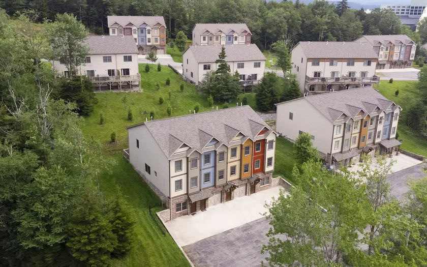 Perfect Location - Snowshoe Townhome - sleeps 12 - Image 1