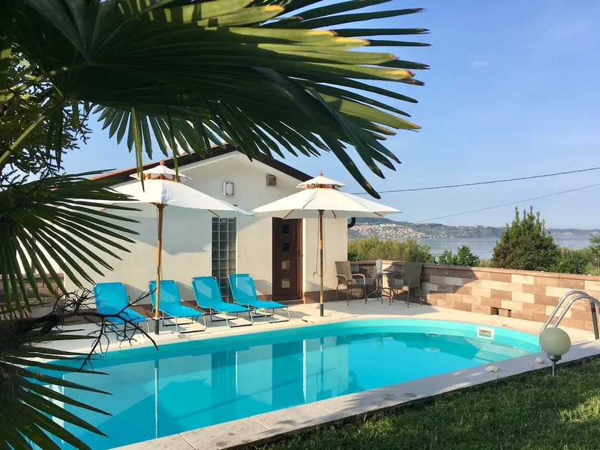 Sweet Apartment With Private Pool Lori Ankaran - Image 1