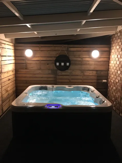 Seaside Escape with Spa - Image 1