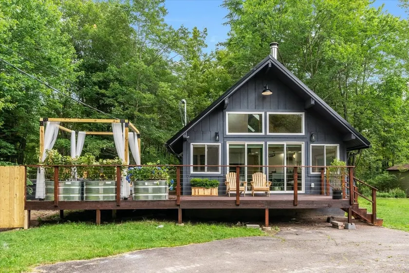 Vacation | Lane | Cottage - Image 1