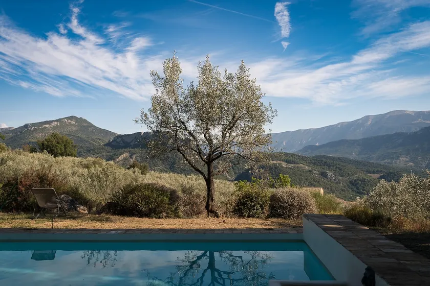 Secluded house with amazing view and swimming pool - Image 1