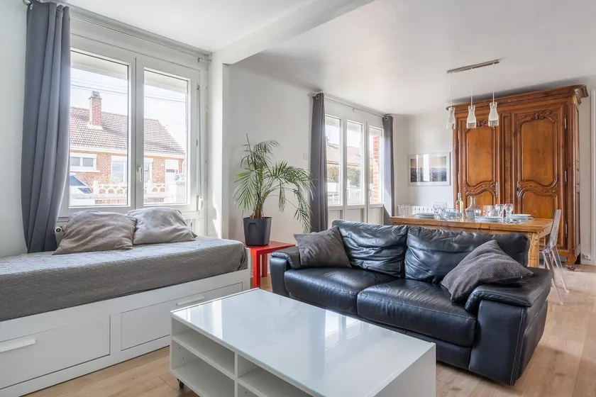 Comfortable house, terrace and garden in Amiens - Image 1