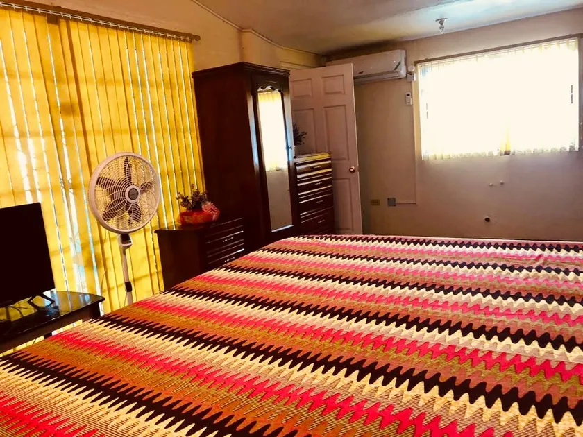 Cozy studio with free parking - Image 1