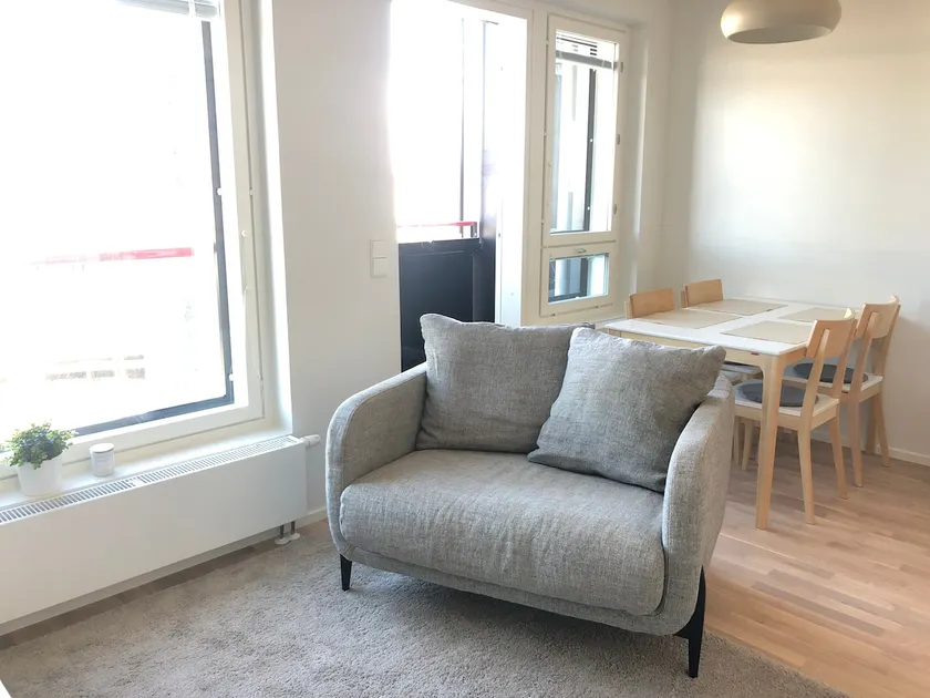 Fresh new apartment; good location and parking space - Image 1
