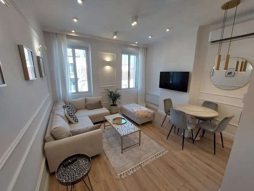 Saint Raphael's apartment, classé 3 étoiles - Image 1